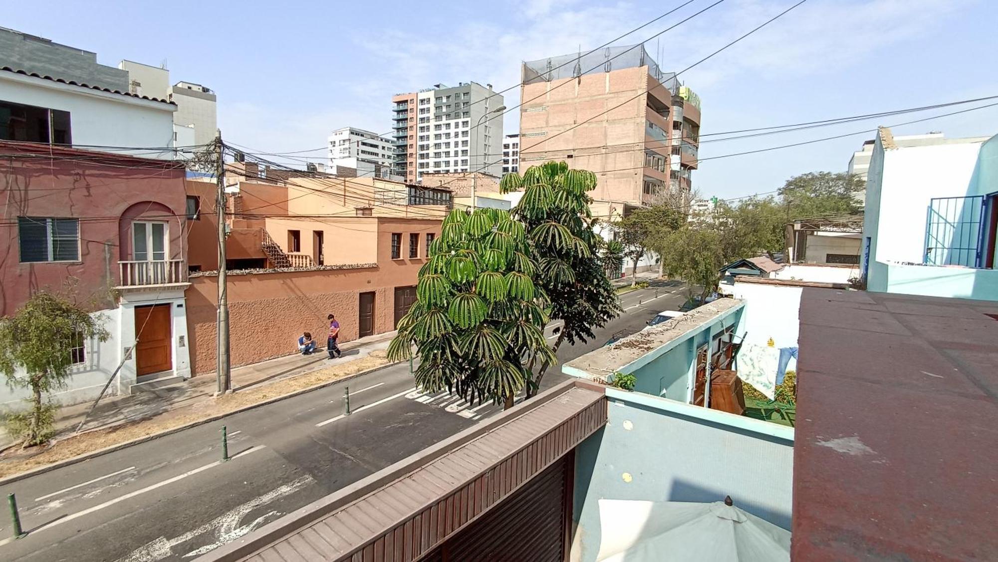 Miraflores Private Rooms - Mystay Guesthouse - Cocina Compartida - Terraza Лима Экстерьер фото